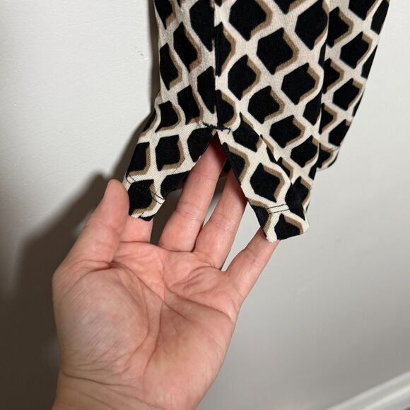 Chico's Travelers Womens Ankle Pants 2 (12) Black Gold Geometric Pull On Slinky - Picture 6 of 9